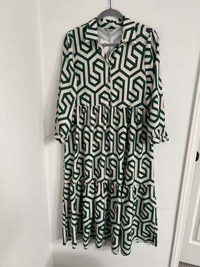 Zara Geometric Print Green and White Tiered Midi Shirt Dress